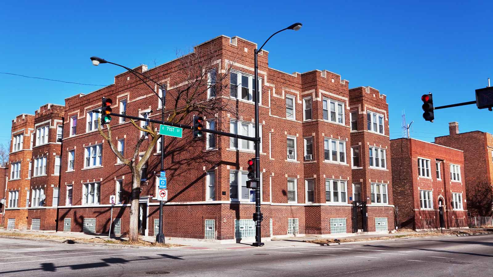 A Chicago apartment cleared out by the Junk Jaws crew.