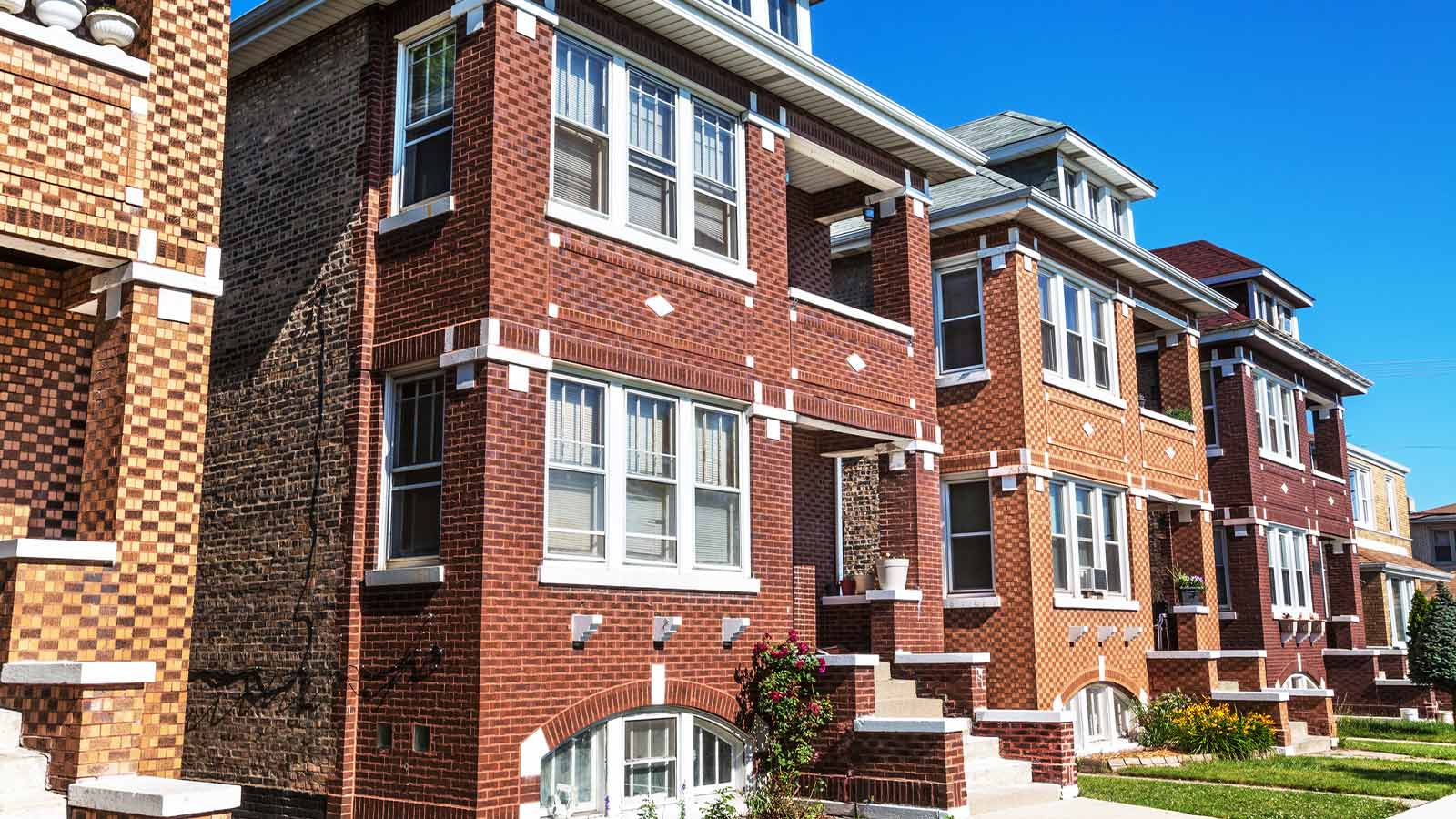 A Chicago townhome cleanout handled by the Junk Jaws crew.